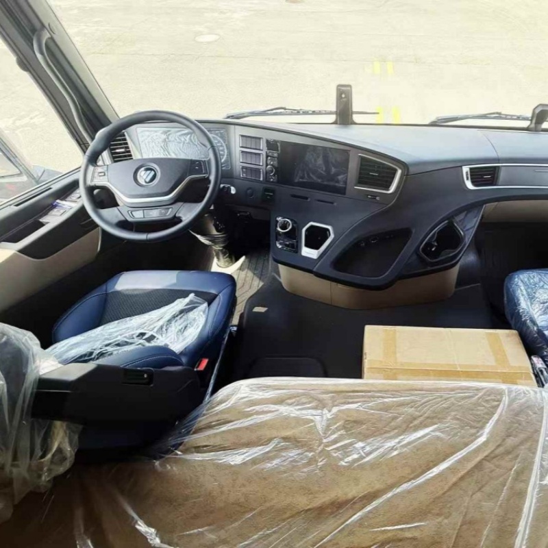 Concealed Vehicle Foton Auman GTL 6.8m Refrigerated Truck for Urban Transportation of Frozen Food, Seafood, Fruits and Vegetables