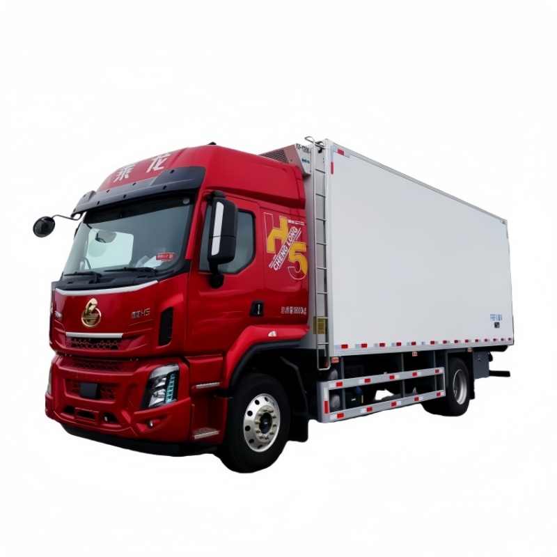 6.8-meter refrigerated truck - Liuqi Chenglong H5 frozen goods transport truck