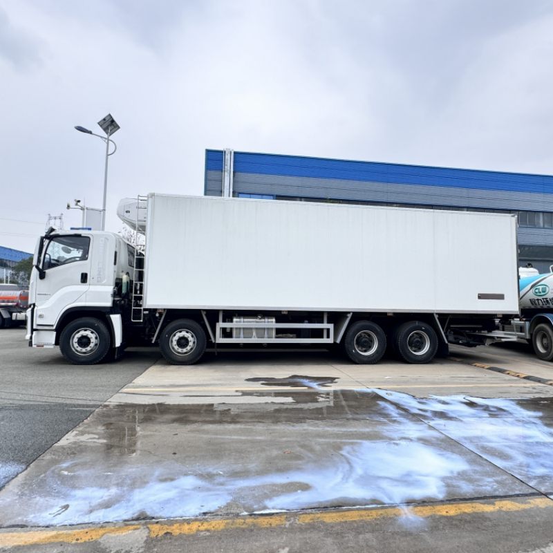 Camión frigorífico diésel Isuzu 8x4