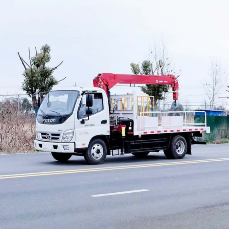 Camión de carga Foton con grúa de pluma recta XCMG de 4 toneladas