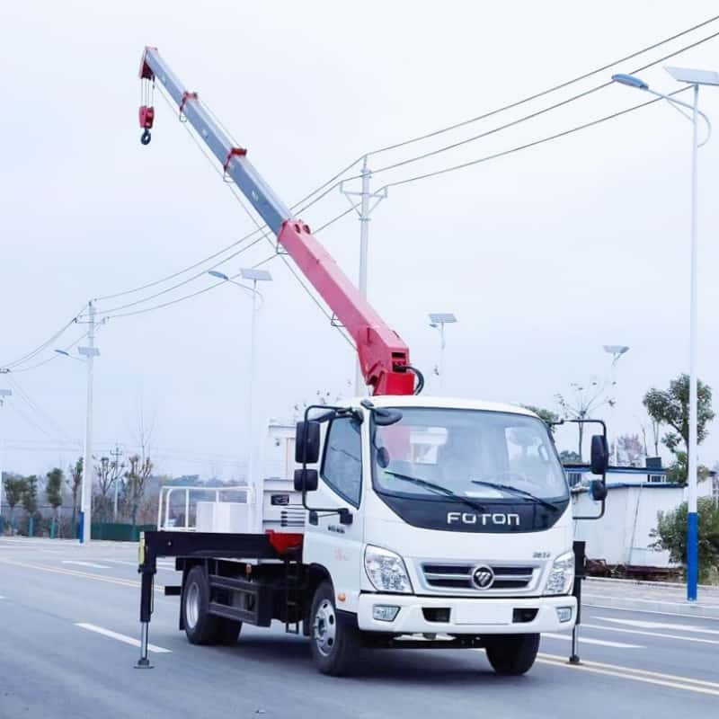 Camión de carga Foton con grúa de pluma recta XCMG de 4 toneladas