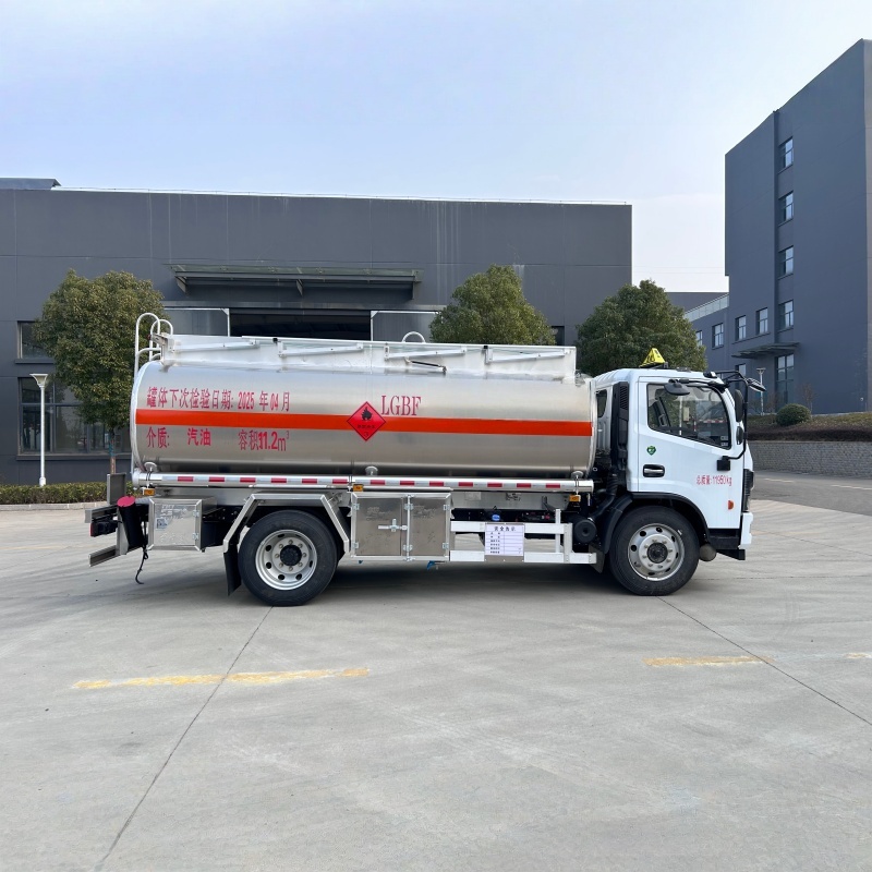 Camión cisterna de combustible de aleación de aluminio DFL de 12000 litros