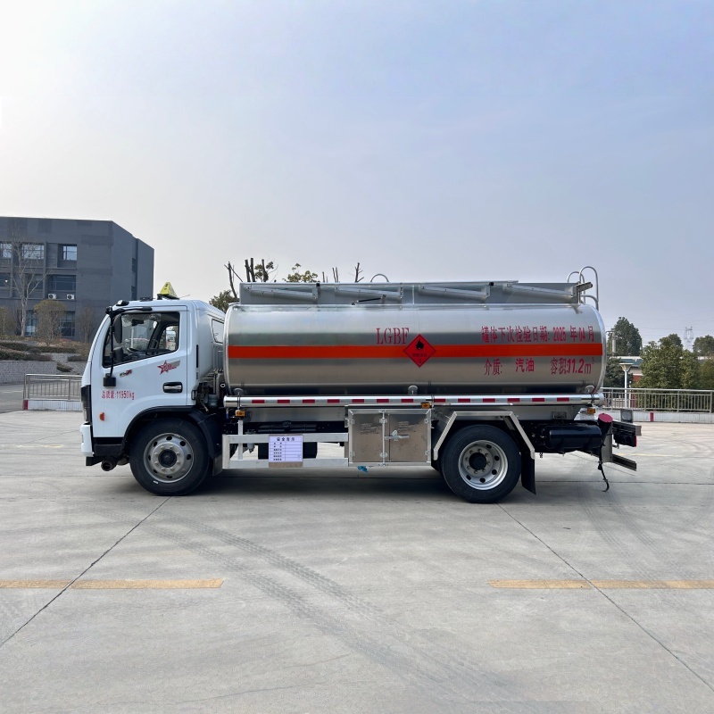 Camión cisterna de combustible de aleación de aluminio DFL de 12000 litros