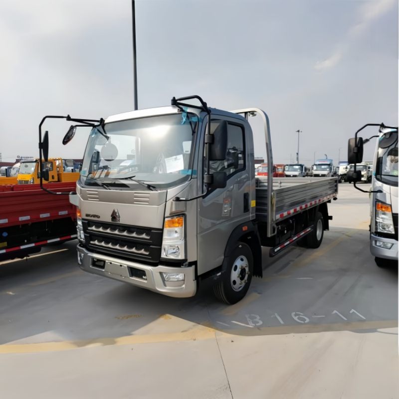 4x2 single-row heavy-duty stake cargo truck