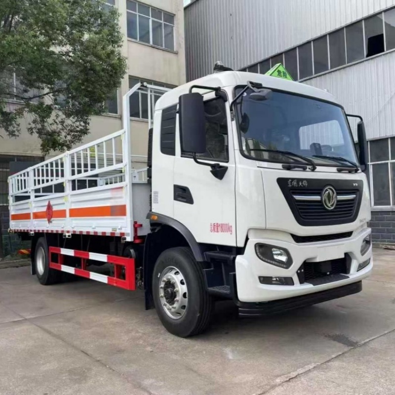 4x2Dongfeng Tianjin KR 6.8-meter stake-type Class II dangerous goods truck