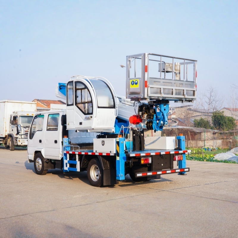 Camión de trabajo aéreo Isuzu 4x2 de doble fila