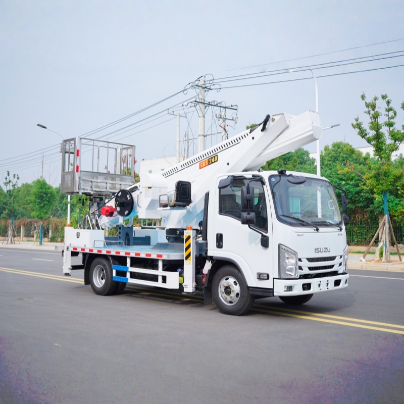 Isuzu 18M Telescopic Boom Aerial Work PlatformTruck