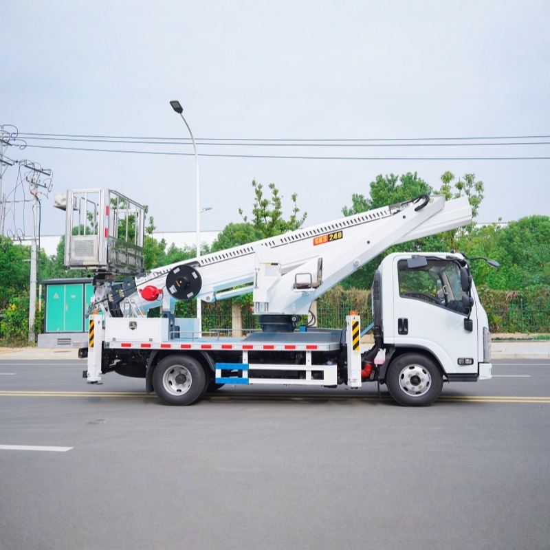 Isuzu 18M Telescopic Boom Aerial Work PlatformTruck