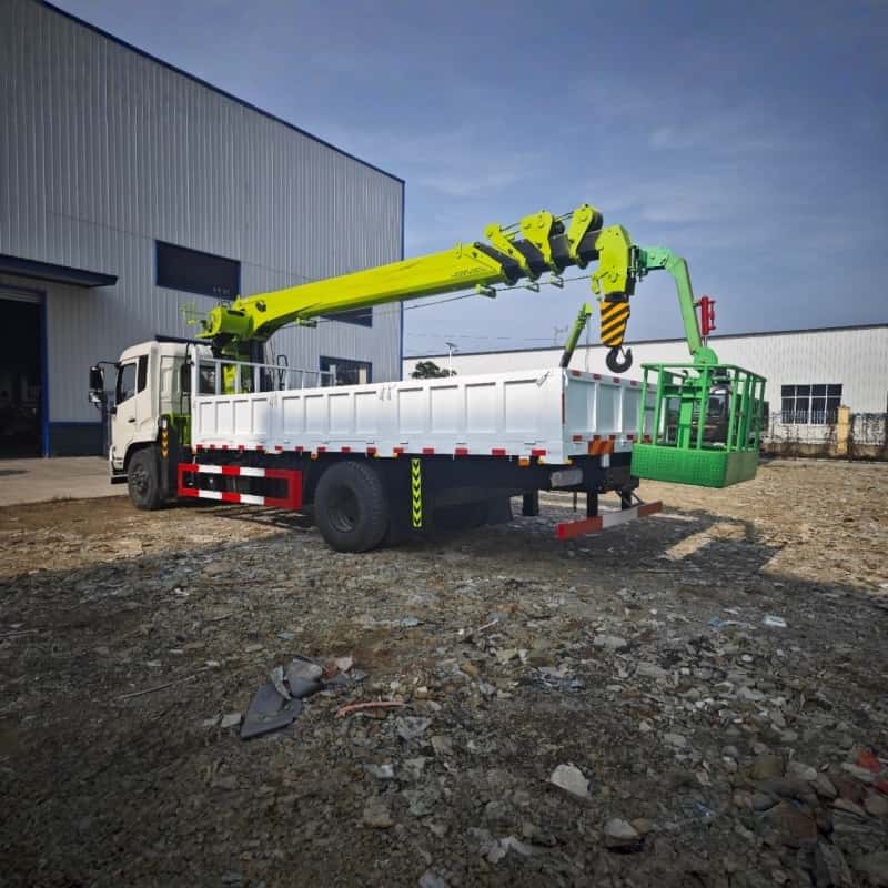 Dongfeng 10-Ton 5-Section Boom Truck Crane