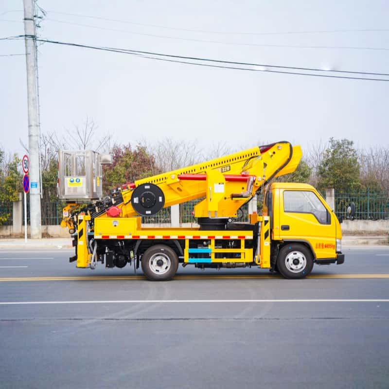 JMC  28m Telescopic Boom Lift Aerial Work Platform Truck for Sale