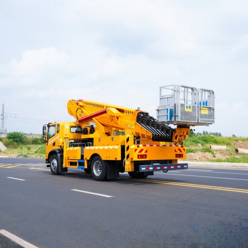 Dongfeng 42m Telescopic Boom Aerial Lift Truck