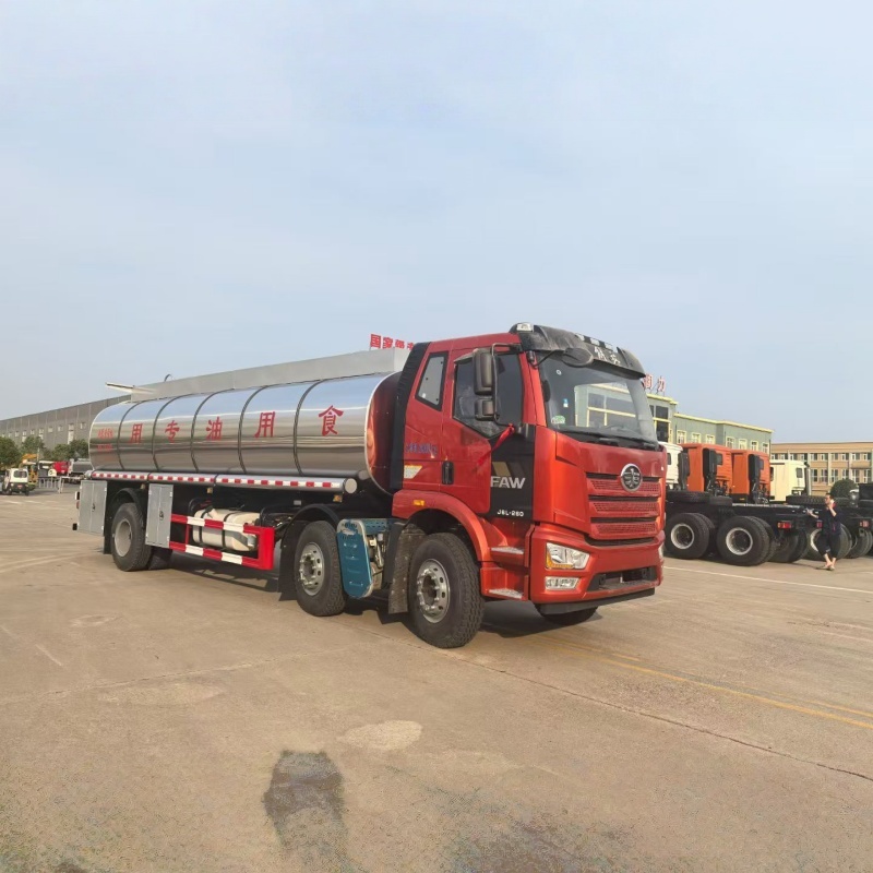 FAW 8x4 20000L Food-Grade Stainless Steel Edible Oil Transport Truck