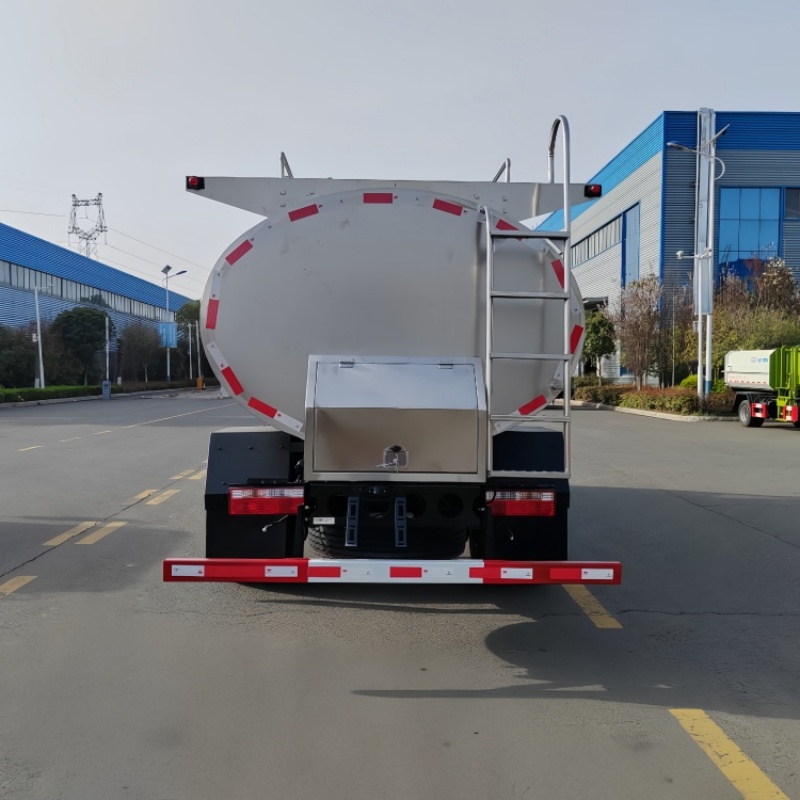 FAW 7 Ton Insulated Stainless Steel Milk Tanker Truck