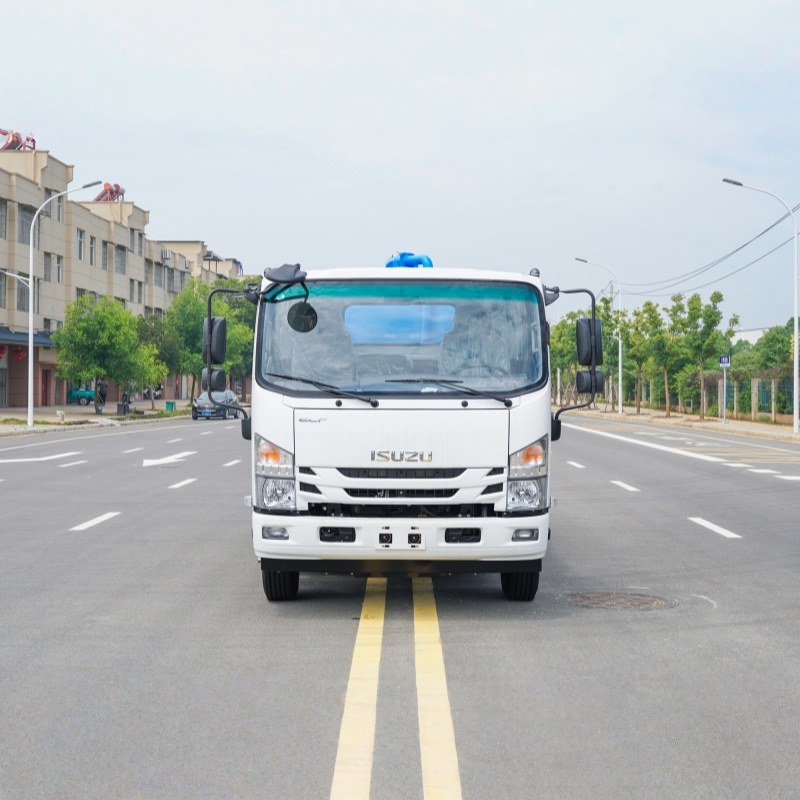 ISUZU 8000L Fecal Suction Truck Vacuum Sewage Suction Truck