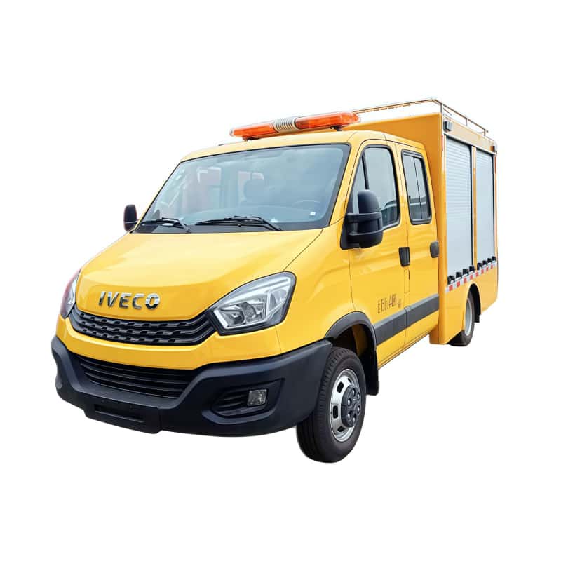 Iveco water tank and foam combined fire engine