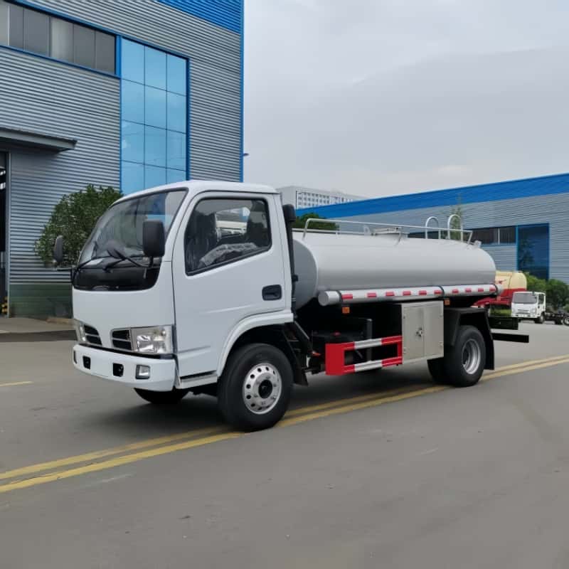 Dongfeng 4x2 5000L water supply truck