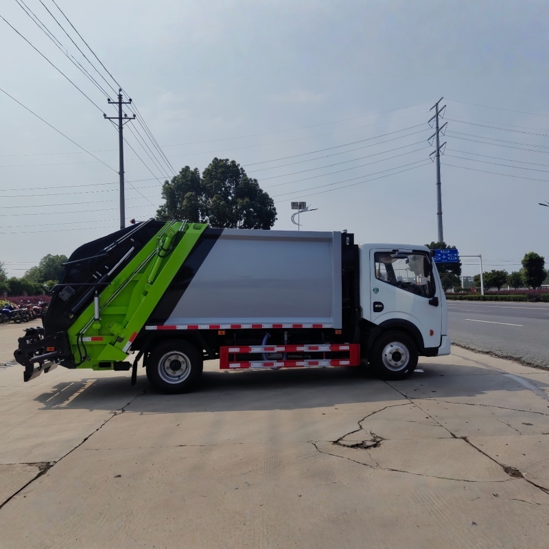 DFL Duolika  6500L blue-plate compressed garbage truck