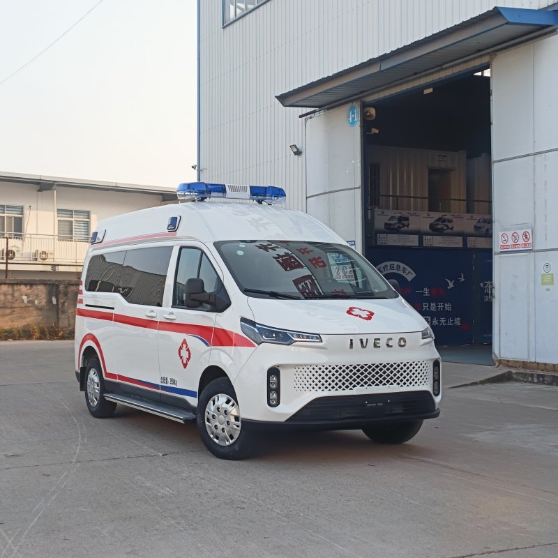 Ambulancia Iveco Juxing con sistema de monitoreo