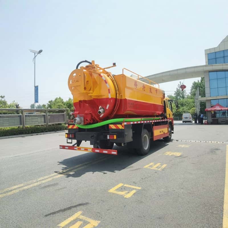 Sinotruk Homan 13000L Cleaning and Sewage Suction Truck