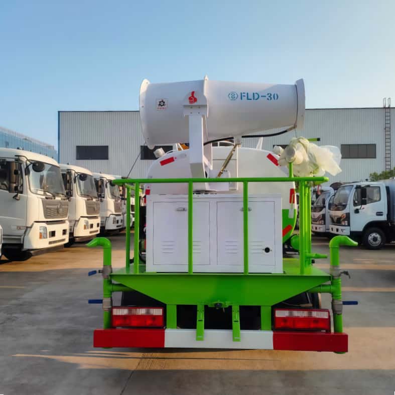 Dongfeng 5000L fog cannon sprinkler truck