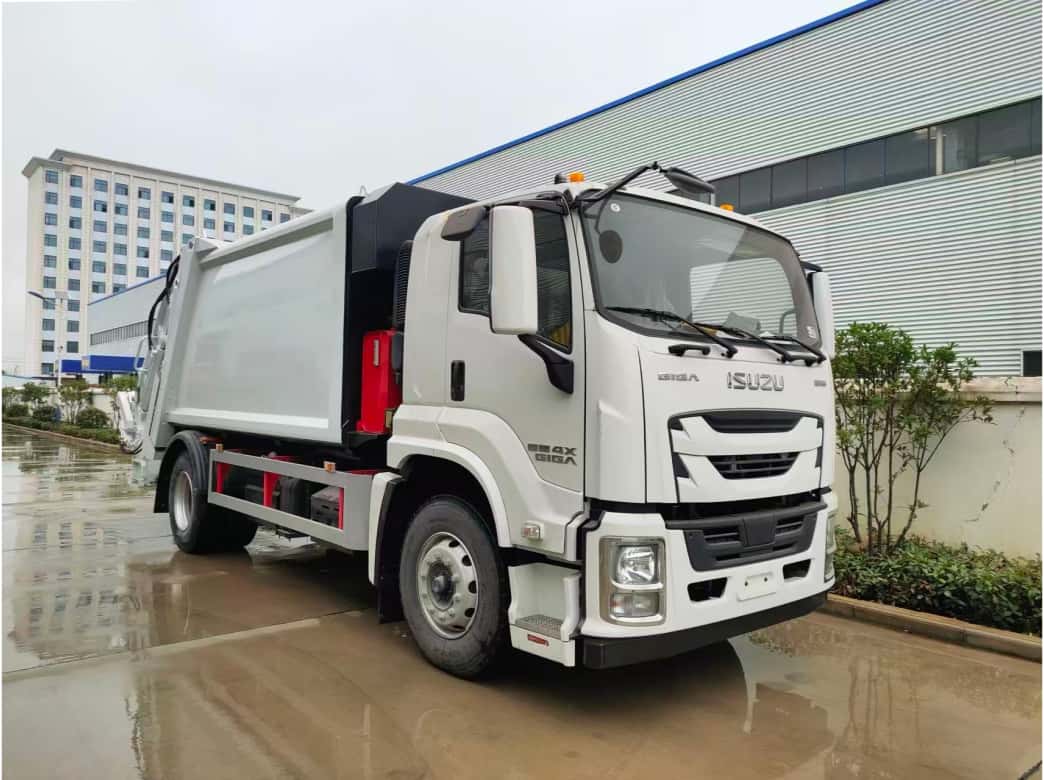 ISUZU 28m Telescopic Boom Aerial Work Platform