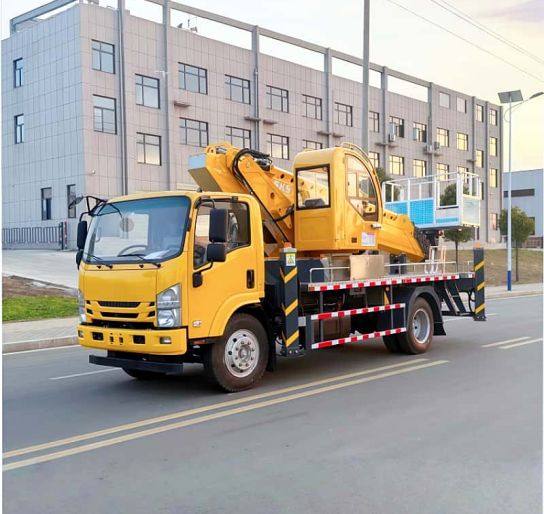 Tres tipos clave de mantenimiento para camiones con plataforma elevadora Isuzu