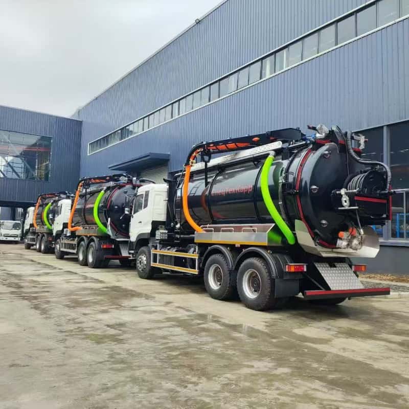 Camión Dongfeng 6×4 combinado de limpieza de alcantarillado por chorro y vacío para Rusia