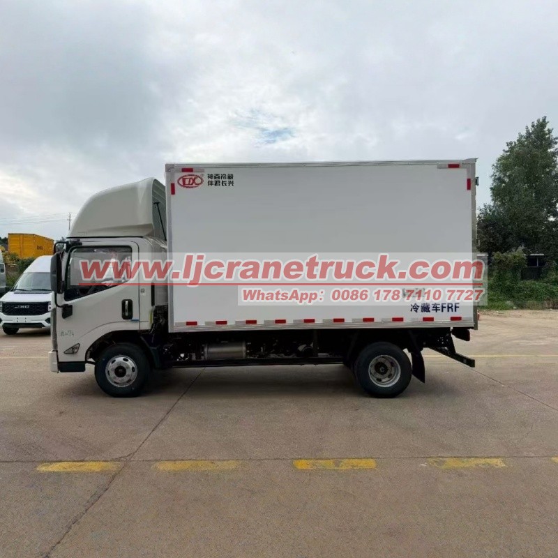 Vehículo de transporte refrigerado de nueva energía JMC de 4,2 metros