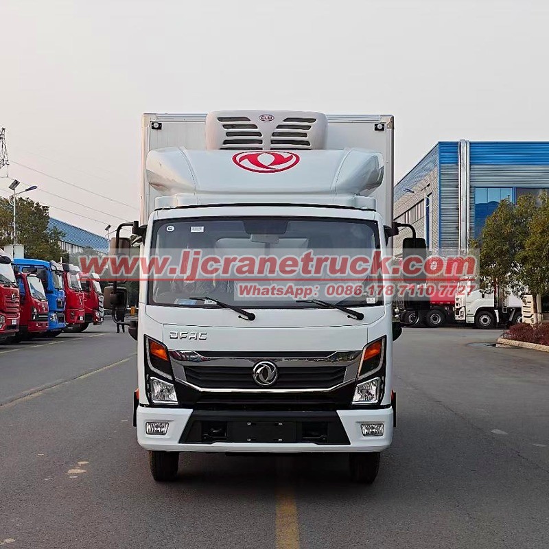Camión frigorífico Dongfeng 4x2 de 5 toneladas para transporte en cadena de frío.