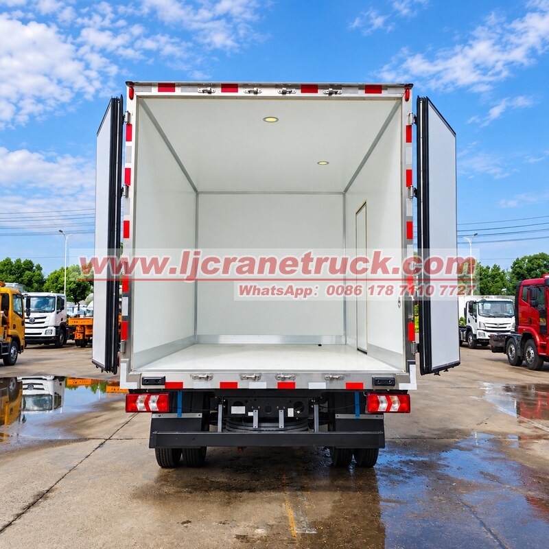 Camión frigorífico SHACMAN G300 4×2 de 5 toneladas